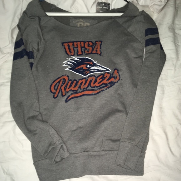 Tops - UTSA sweatshirt